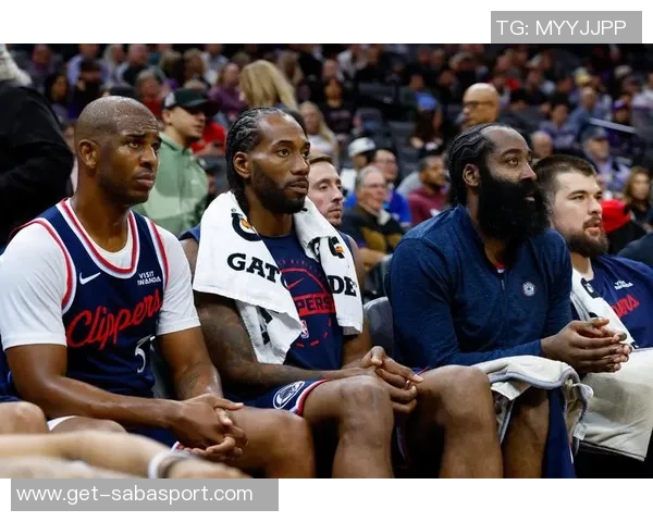 小莫揭露伦纳德眼神暗示真相保罗或将成下一个被送走的球员